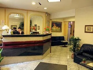Hotel Vienna Милан