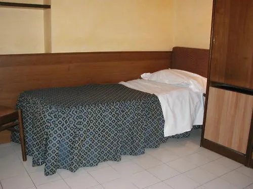 Hotel Vienna Milan 3*,